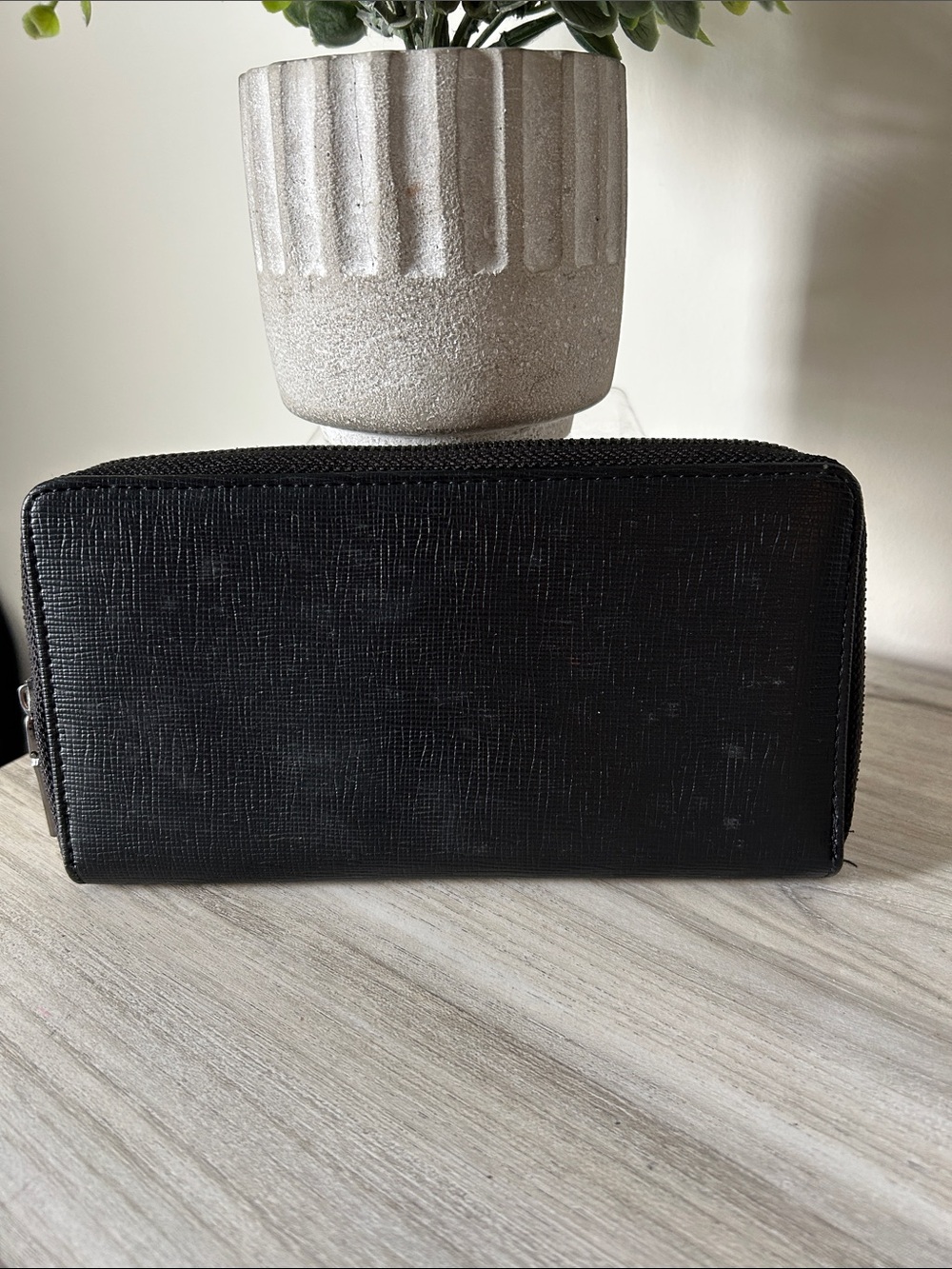 Badgley Mischka black Textured Wallet with Metallic BM Logo - Picture 2 of 13